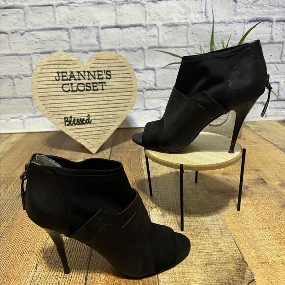 L.A.M.B Deedra Black on Black Booties - Picture 2 of 12